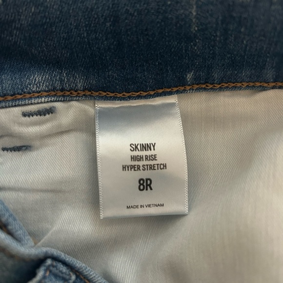 Express Light Wash Jeans - Picture 2 of 3